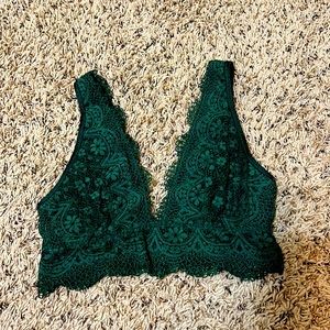 Victoria’s Secret emerald green lace bralette medium